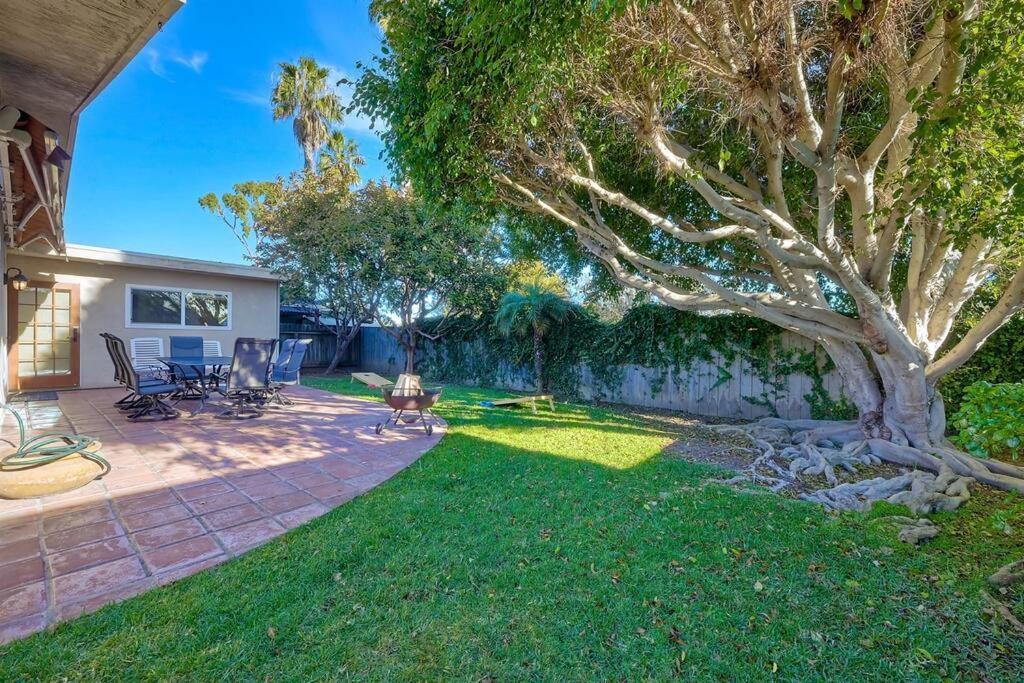 Great Group Retreat! Hacienda Decor, Spacious Floor Plan, Private Backyard 칼스배드 외부 사진
